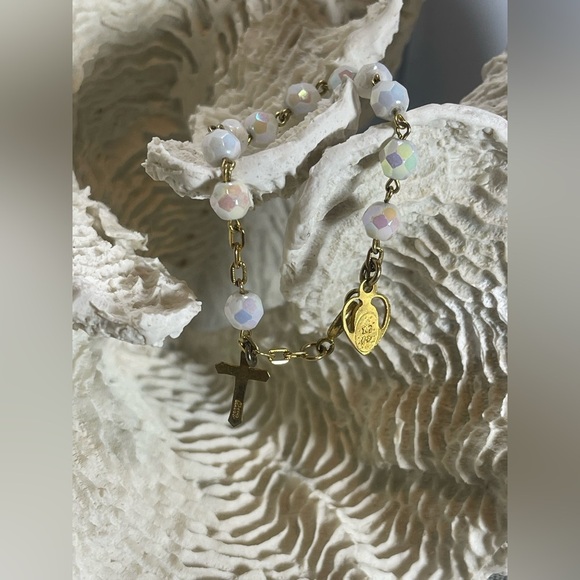 Vtg Baby Rosary Girls First Communion Crystal Beads Gold Plated Pendants Braclet - Picture 2 of 9